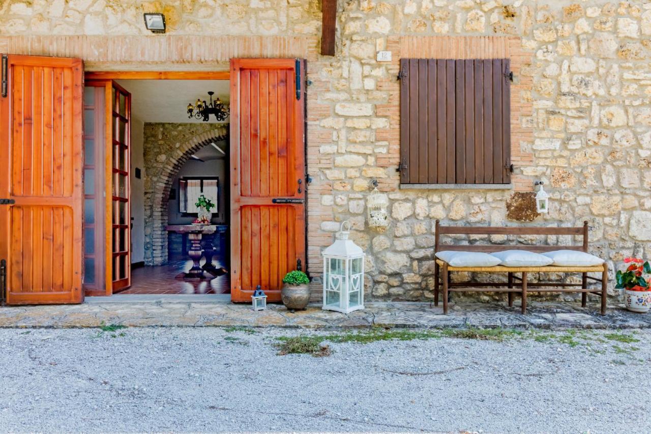 Gorgeous 2-Storey Villa With A Large Private Pool Todi Zewnętrze zdjęcie