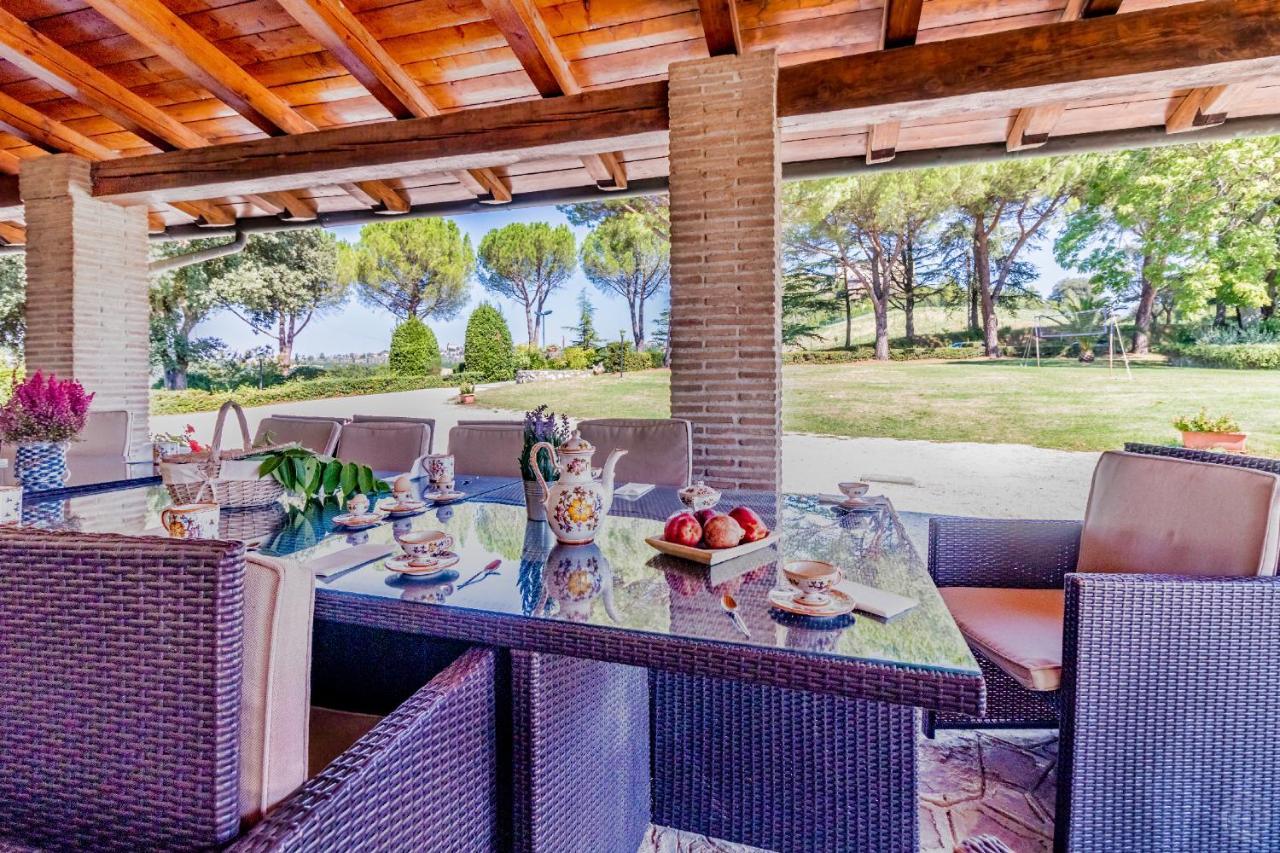 Gorgeous 2-Storey Villa With A Large Private Pool Todi Zewnętrze zdjęcie